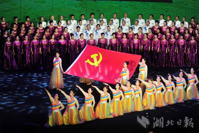 陈刚：弘扬爱党爱国爱教优良传统 为现代化新青海建设凝聚正能量贡献新力量